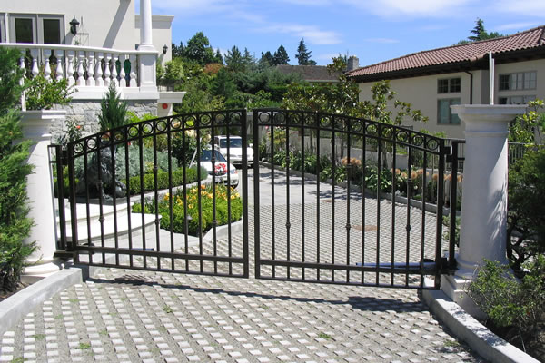 Arched Double Swing Gate