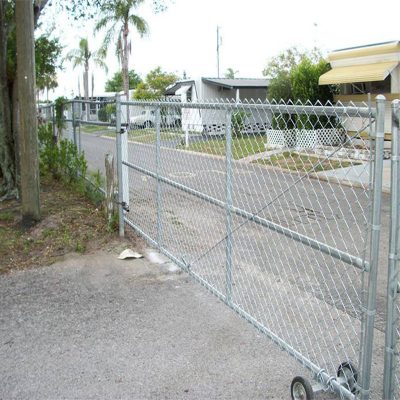 Aluminum sliding gate